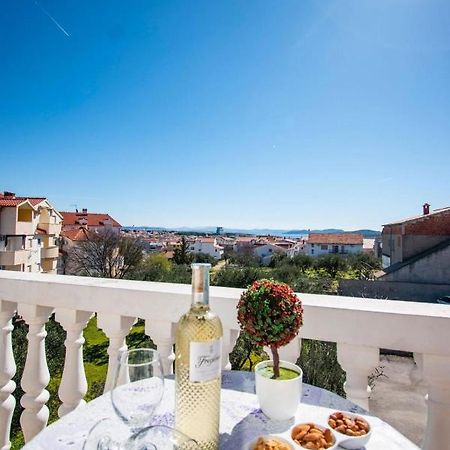 וודיצה Family Holiday Apartments Lucia מראה חיצוני תמונה
