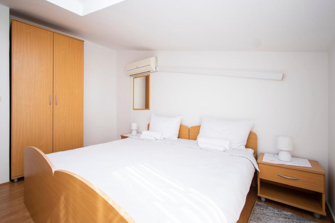 וודיצה Family Holiday Apartments Lucia מראה חיצוני תמונה