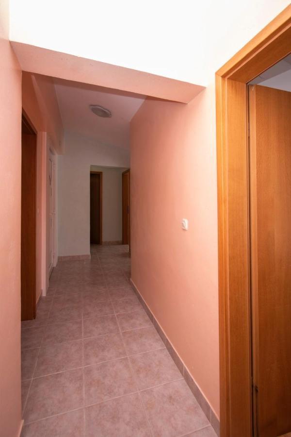 וודיצה Family Holiday Apartments Lucia מראה חיצוני תמונה