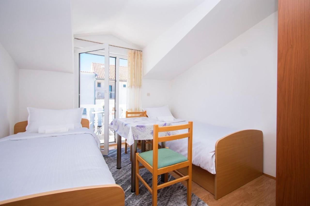 וודיצה Family Holiday Apartments Lucia מראה חיצוני תמונה