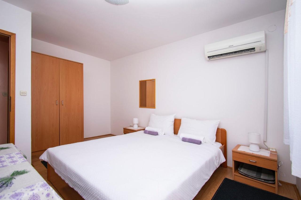 וודיצה Family Holiday Apartments Lucia מראה חיצוני תמונה