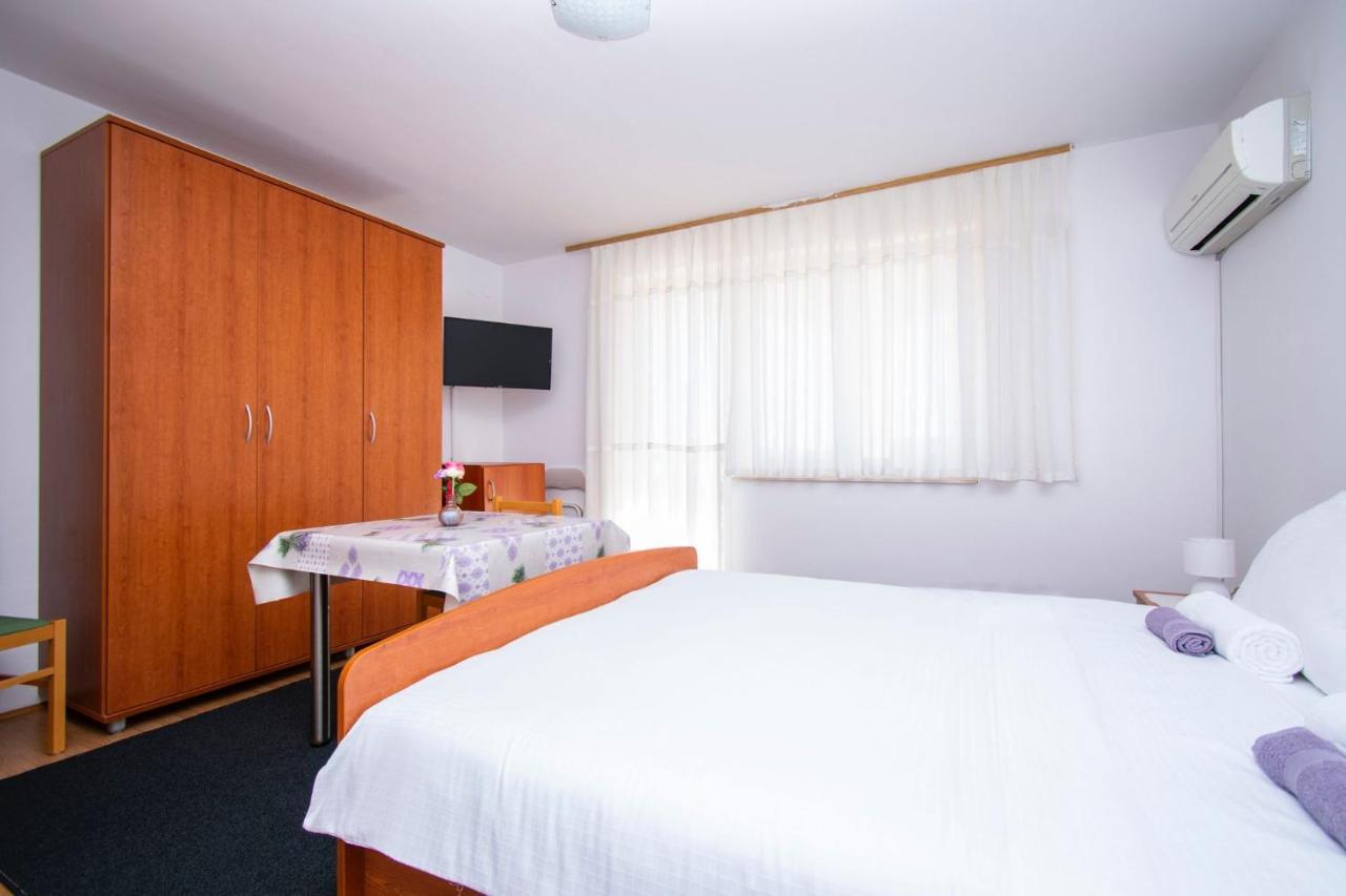 וודיצה Family Holiday Apartments Lucia מראה חיצוני תמונה