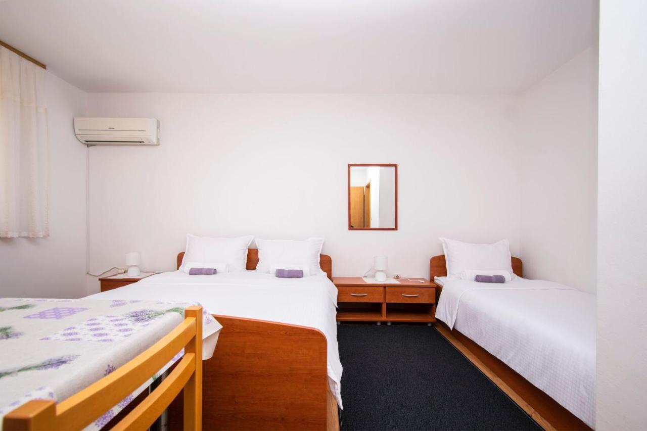 וודיצה Family Holiday Apartments Lucia מראה חיצוני תמונה