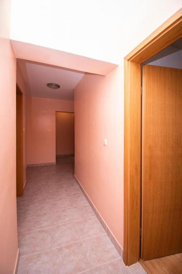 וודיצה Family Holiday Apartments Lucia מראה חיצוני תמונה