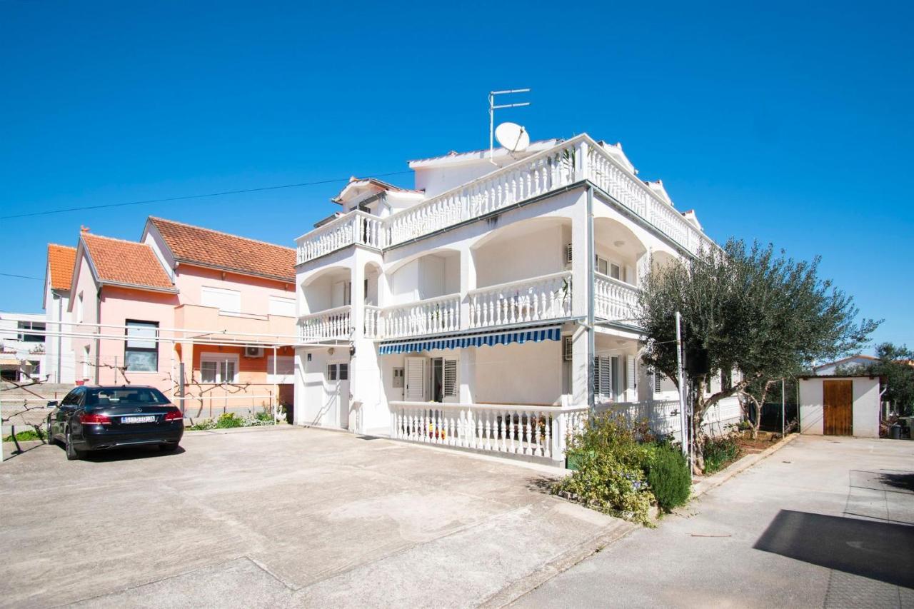 וודיצה Family Holiday Apartments Lucia מראה חיצוני תמונה